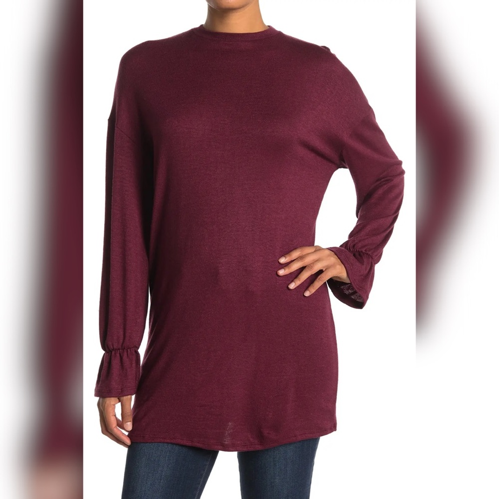 Velvet Torch – Long Sleeve Ruffle Sweater
BURGANDY